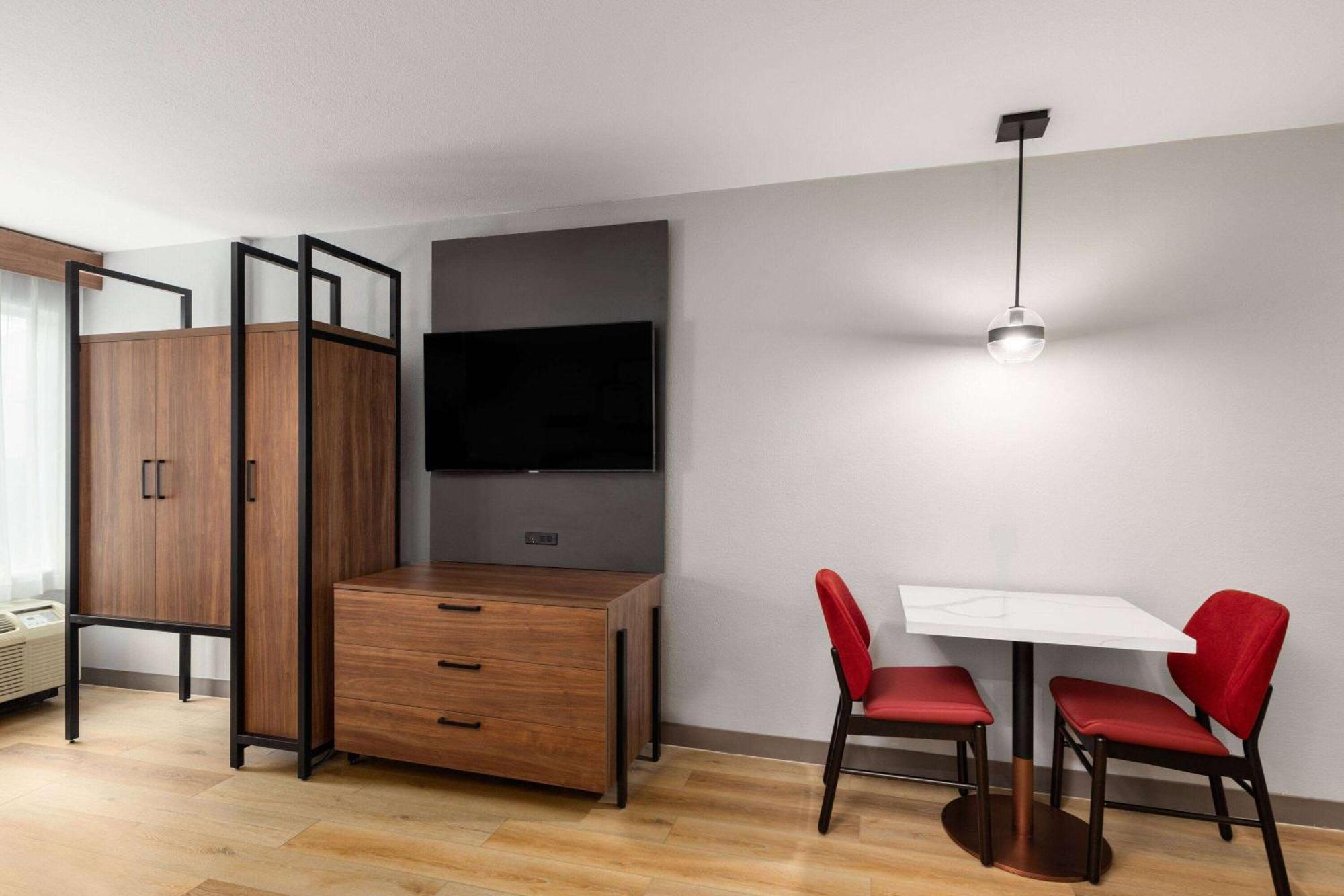 Hawthorn Extended Stay By Wyndham Knoxville Exterior photo